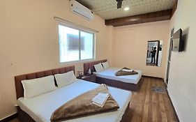 Hotel Maheshwari Green'S